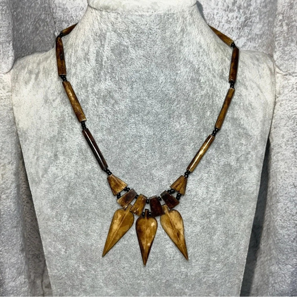 N25. VINTGE BOHO BONE NECKLACE NECKLACE ARROW, REAL BONE, CYLINDER BONE BEADS‎ - Picture 2 of 7